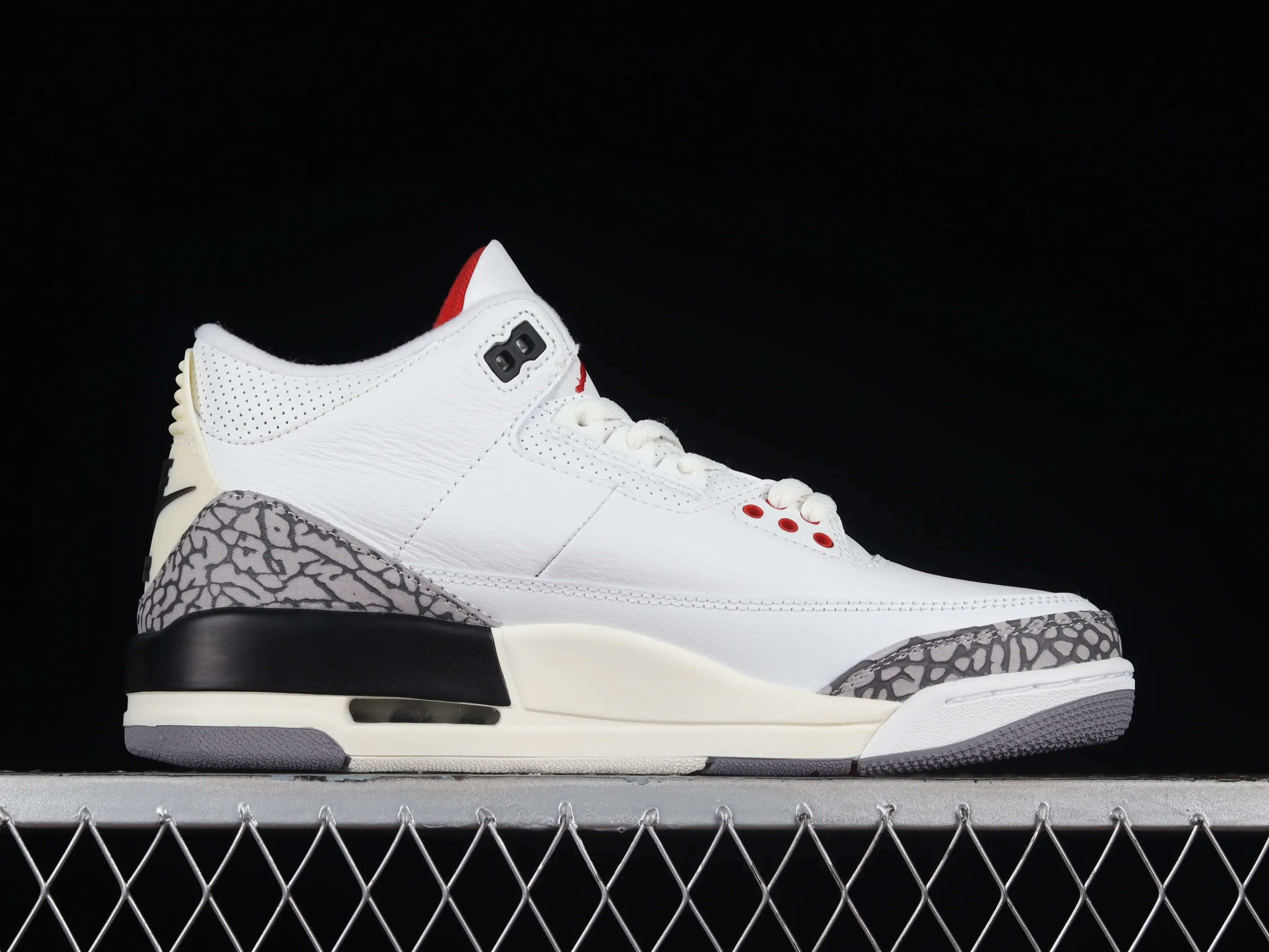 All categories Air Jordan Jordan series basketball shoes Air Jordan 3 OG version Air Jordan 3 "White Cement Reimagined" AJ3 Joe 3 new white cement top layer replica basketball shoes DN3707-100